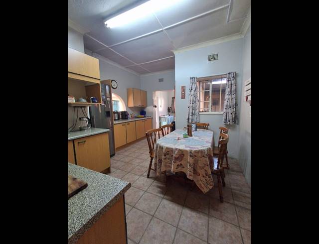 3 BEDROOM HOUSE FOR SALE IN THREE RIVERS